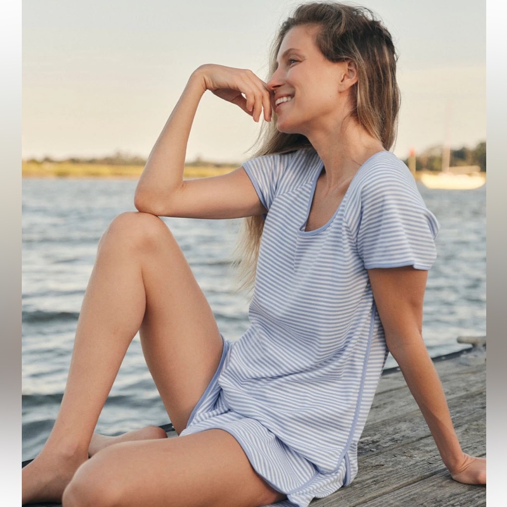 LAKE Pima PJ Top in Hydrangea. Size L.